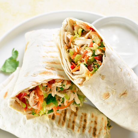 Wraps met gekruid kipgehakt